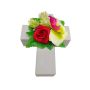 Composizione decorativa con rose, orchidee, luppolo ARIADNA, croce con piante, rosso-verde-rosa, 20x15x9 cm