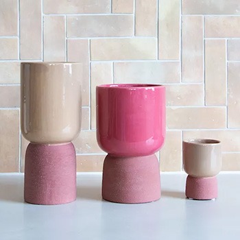 Fioriere color fucsia